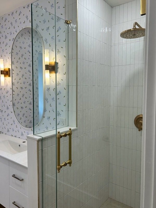 Frameless Shower Doors by Loyalty Glass, Okanagan